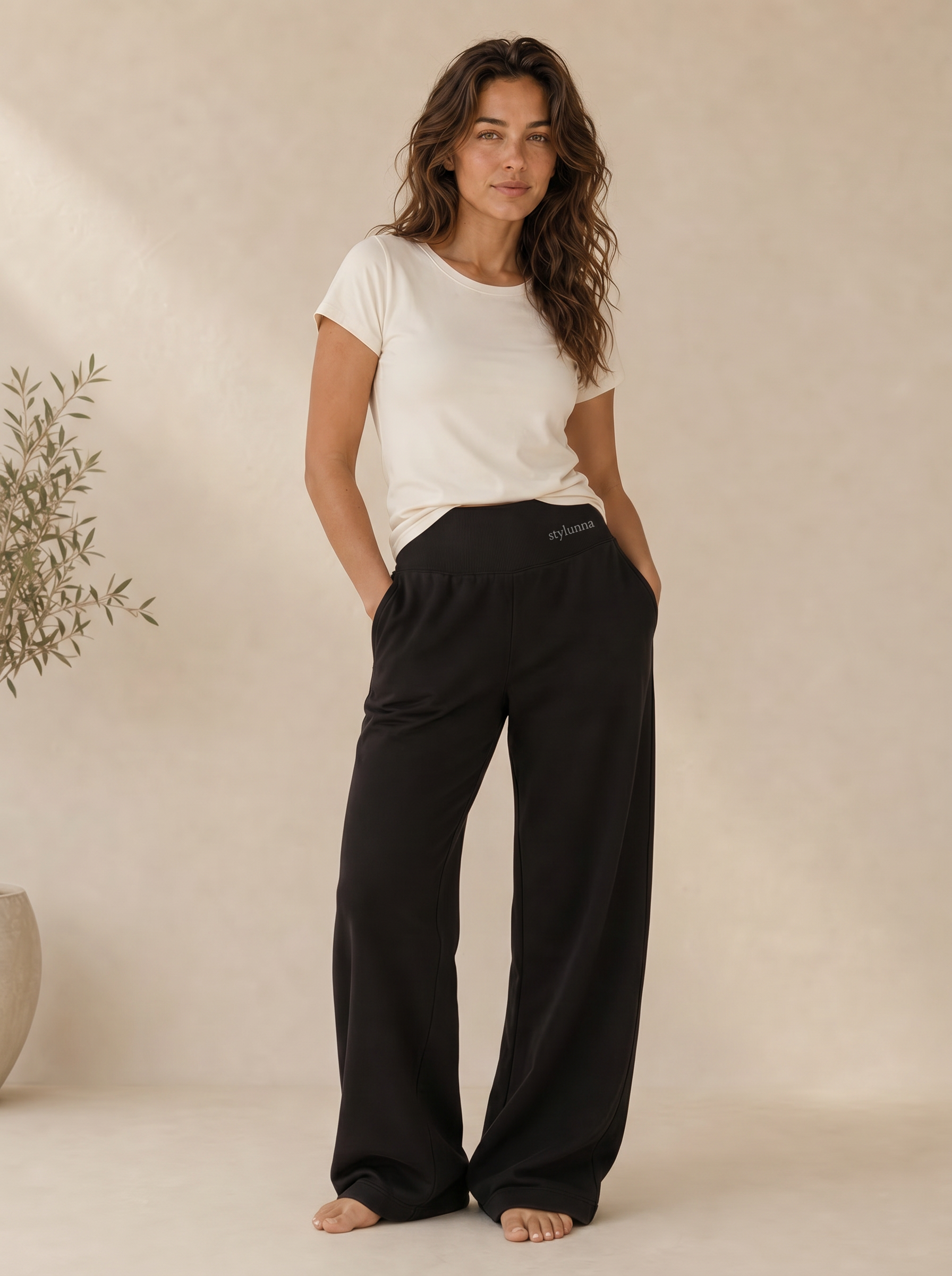 Wide-Leg Jogger