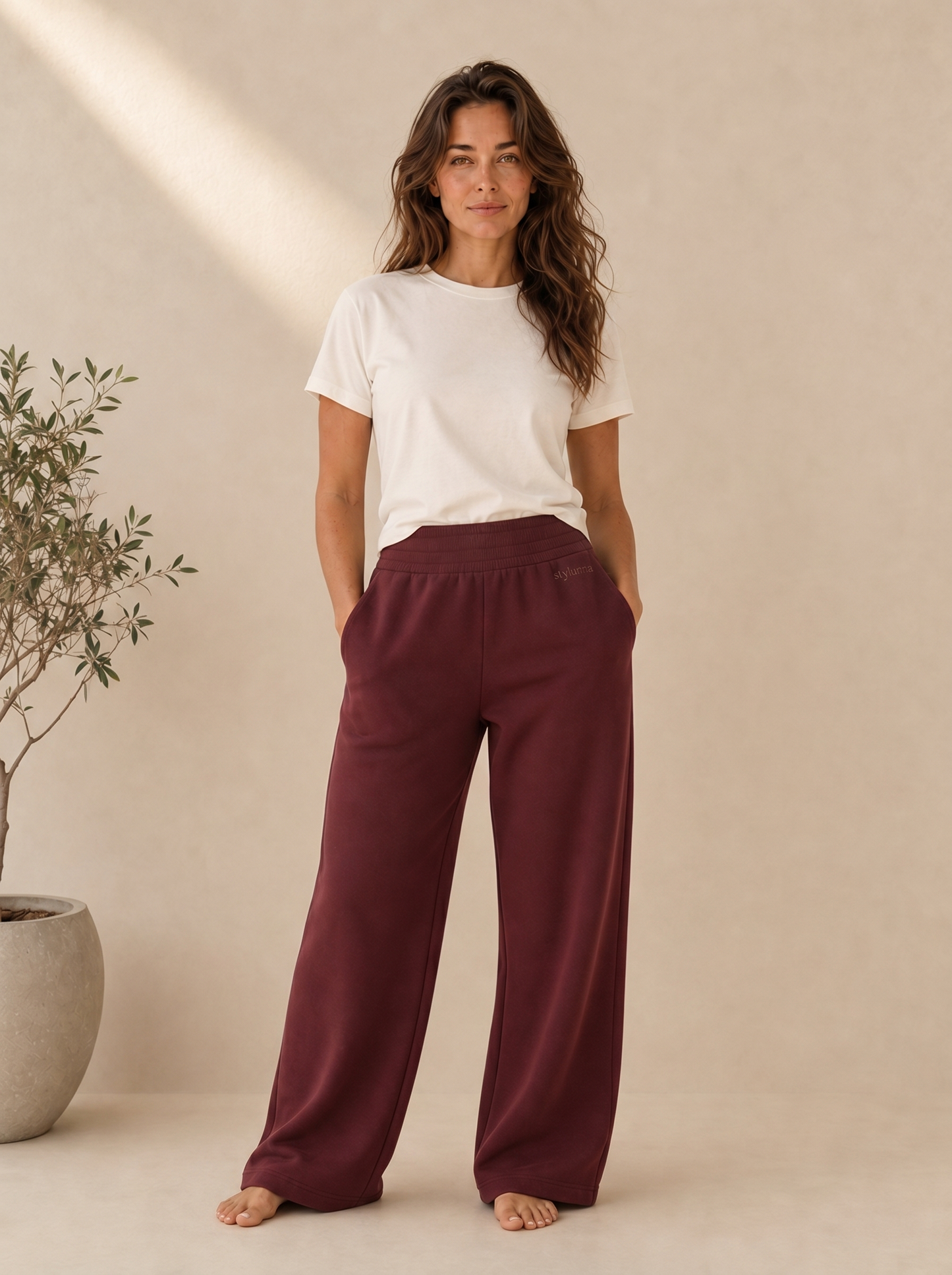 Wide-Leg Jogger